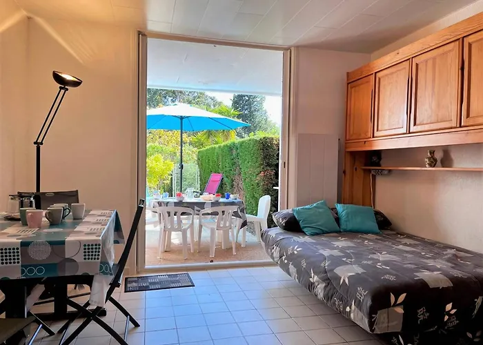 Appt 2p Avec Terrasse Et Parking - - Fr-1-251-544 Apartman *