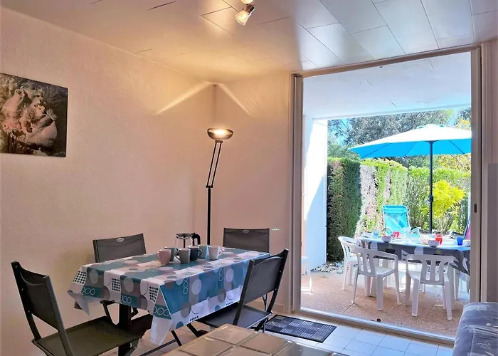 Apartman Appt 2p Avec Terrasse Et Parking - - Fr-1-251-544