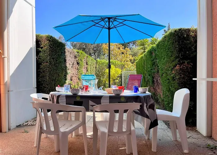 Appt 2p Avec Terrasse Et Parking - - Fr-1-251-544 Apartman Le Lavandou